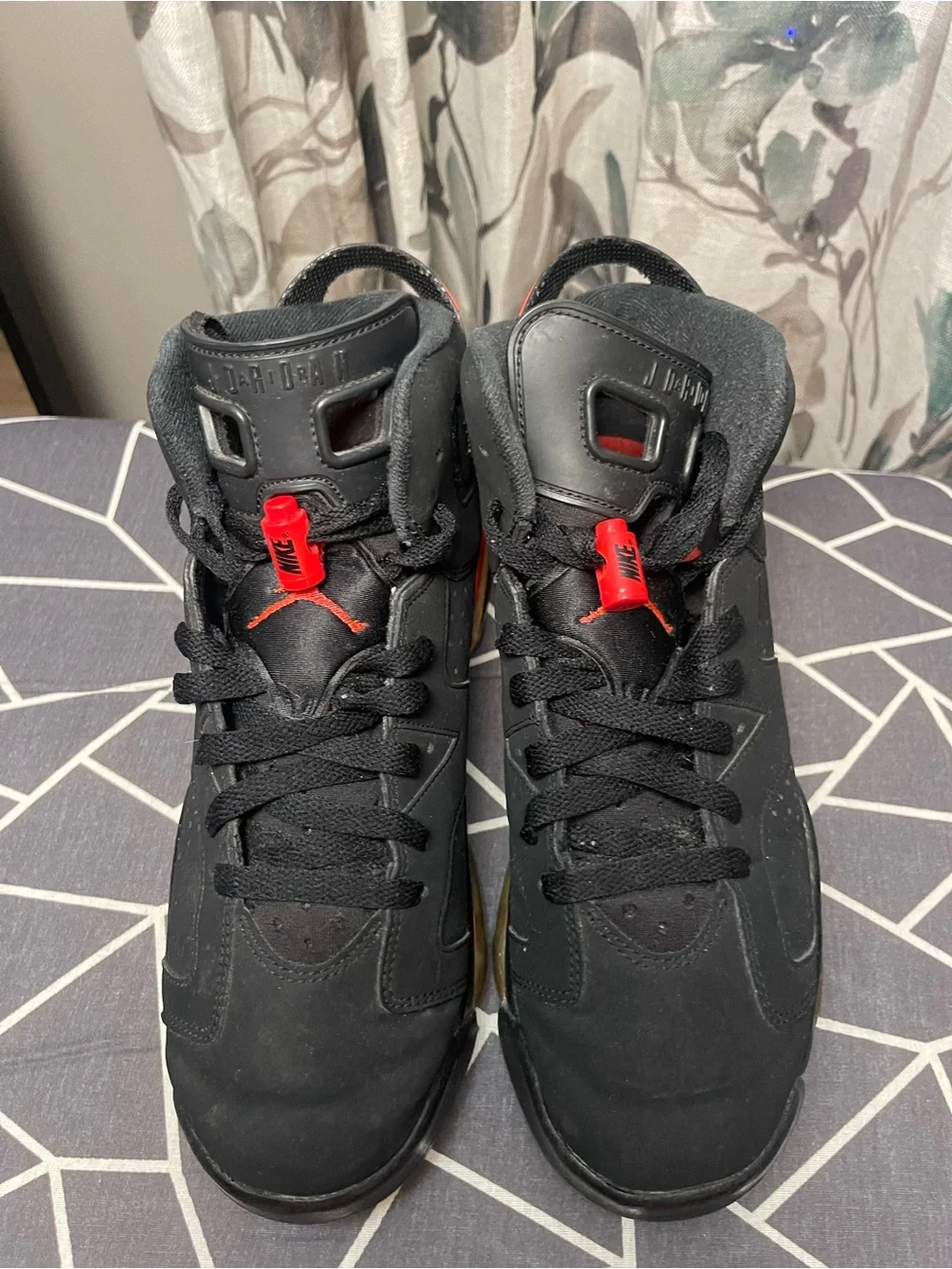 Jordan Kids Black and Red Sneakers